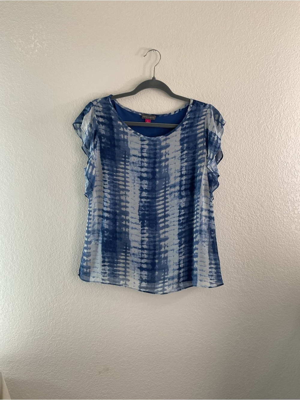 Vince Camuto Blue Tie-Dye Flutter Sleeve Chiffon Blouse Boho Shibori Chic Summer